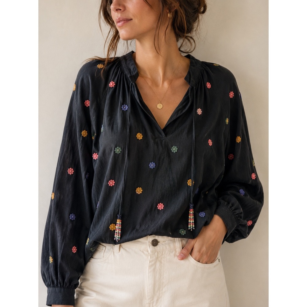 Farm Rio Blouse Women‎ XS Black Floral Appliqué Beaded Tassel Boho Peasant Top